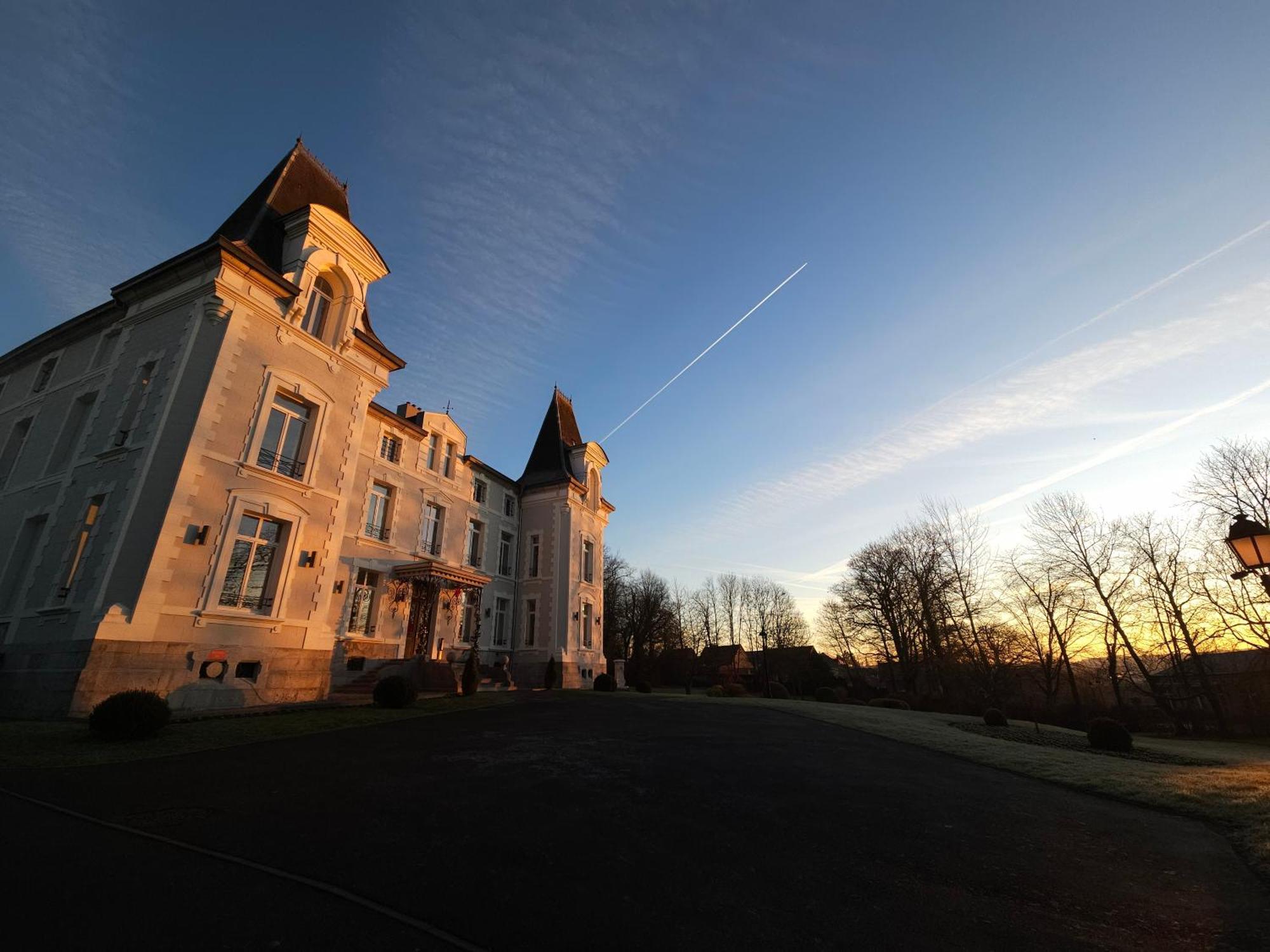 Hotel Chateau De La Marliere Fourmies Eksteriør bilde